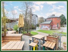 Cafe Isebekkanal oL Wohnen in Hoheluft-Ost - Sonnige 2,5 Zimmerwohnung mit Balkon und Tiefgarage