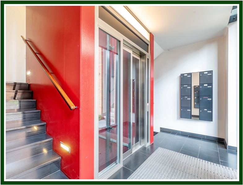 Treppenhaus oL Etagenwohnung Hamburg