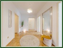 Diele-Ex Familienfreundliches Wohnen - Gro�z�gige 3,5 Zimmerwohnung in Lokstedt